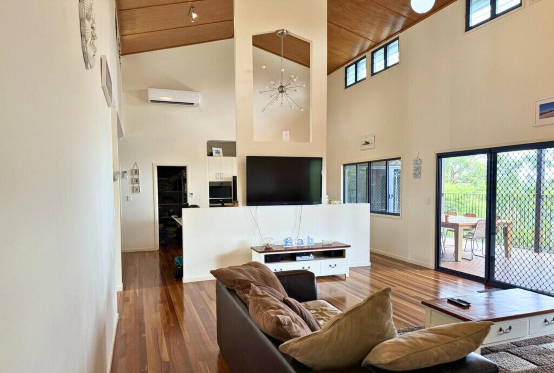 Our Beach House Kingfisherbay フレーザー島 エクステリア 写真